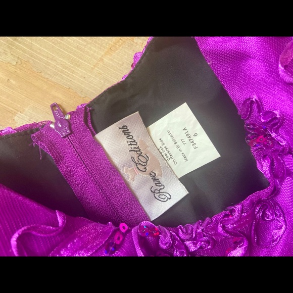 Little Girls purple embellished dress - Picture 5 of 6